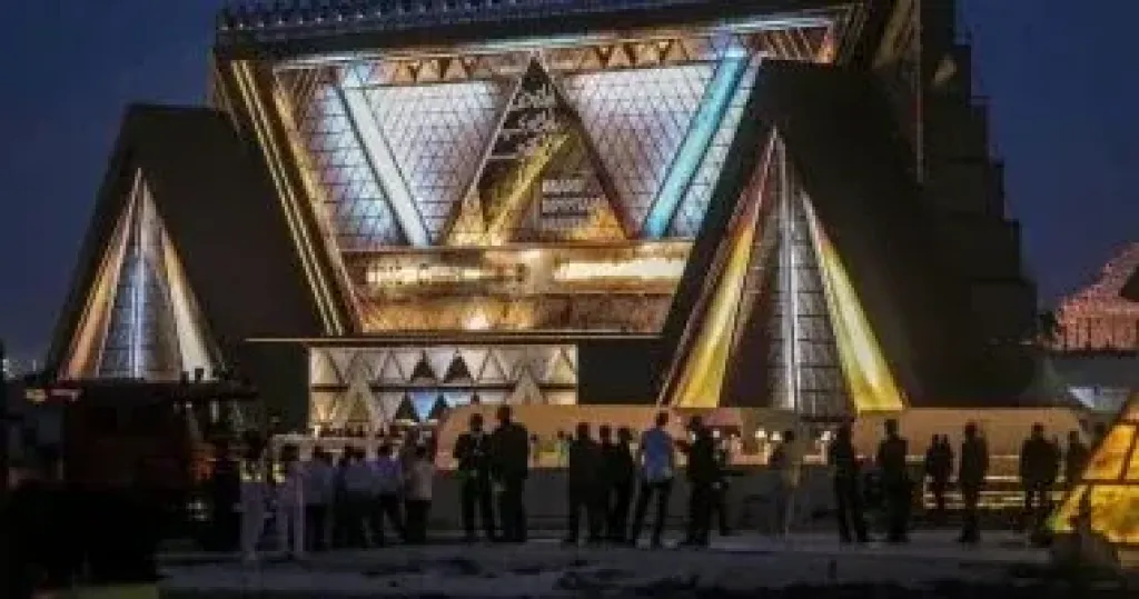 نائبة وزير السياحة: أكثر من 12 ألف زائر في اليوم الأول لافتتاح المتحف المصري الكبير أمام الجمهور