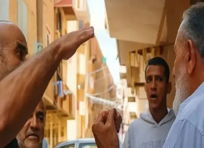 مسن السويس يقر التصالح مع المتهمين في واقعة صفعه أمام هيئة المحكمة