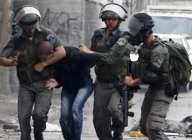 الضفة.. جيش الاحتلال يعتقل فلسطينيا بعد إصابته شرقي رام الله