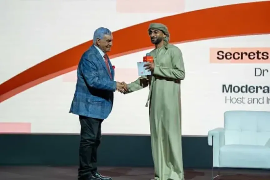 زاهي حواس: وجدنا ممرا جديدا داخل هرم خوفو ينتهي بباب.. والعام المقبل سنكشف سره للعالم