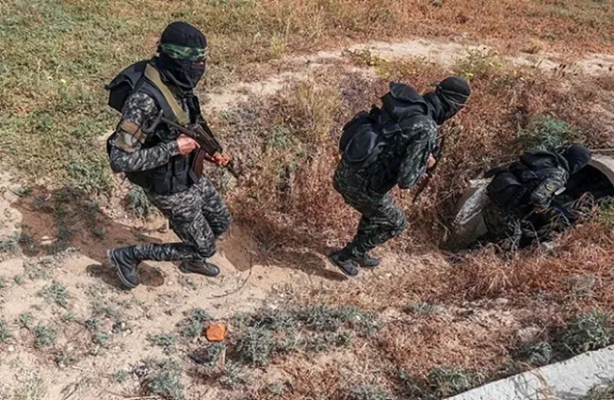 معاريف: ضغوط أمريكية للسماح بمرور آمن لمقاتلي حماس