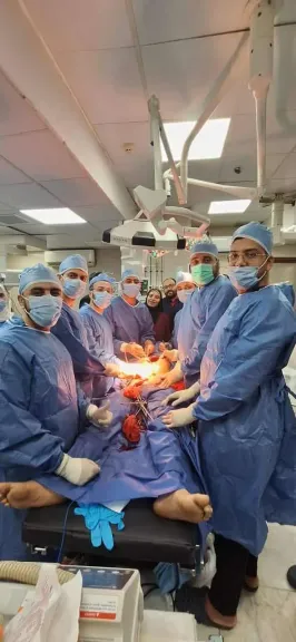 نجاح فريق طبي بجامعة بني سويف في إنقاذ مريض تلقى طعنتين نافذتين بالصدر والبطن