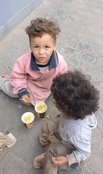 تركتهم والدتهم في الشارع.. القومي للطفولة ينقذ 3 صغار أشقاء بالشرقية