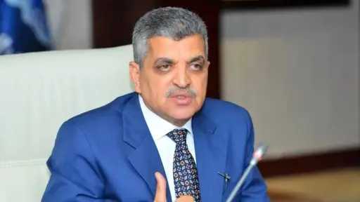 أسامة ربيع: مؤشرات إيجابية لعودة الملاحة بقناة السويس.. و4.2 مليار دولار عائدات متوقعة في 2025