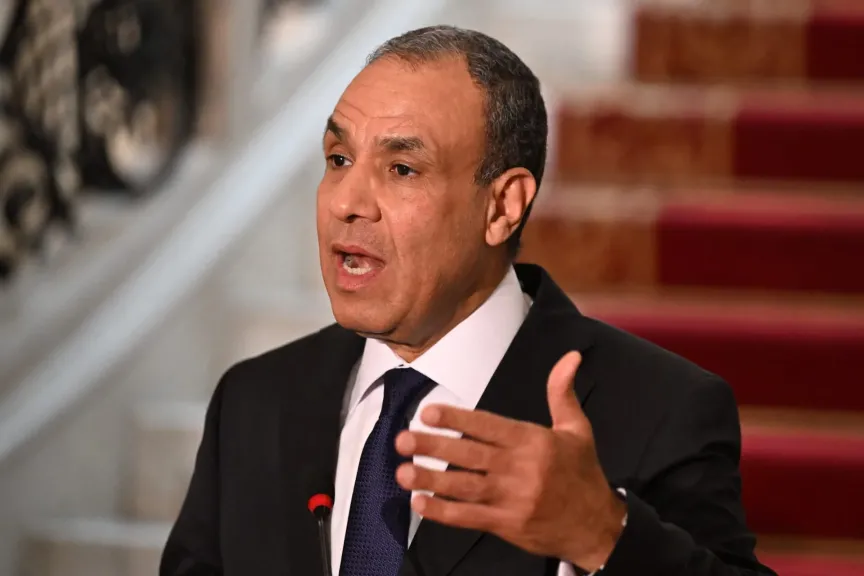وزير الخارجية يؤكد متابعة مصر المستمرة للأوضاع في مالي