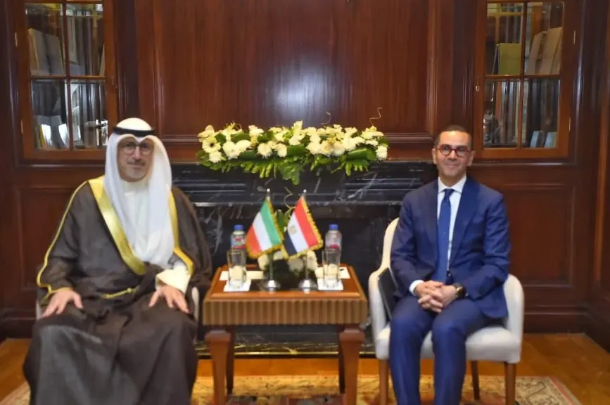 وزير الاستثمار يبحث مع وزير التجارة والصناعة الكويتي مضاعفة حجم التجارة البينية