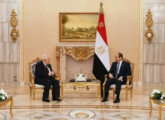 الرئيس السيسي يهنئ نظيره الفلسطيني بذكرى العيد الوطني