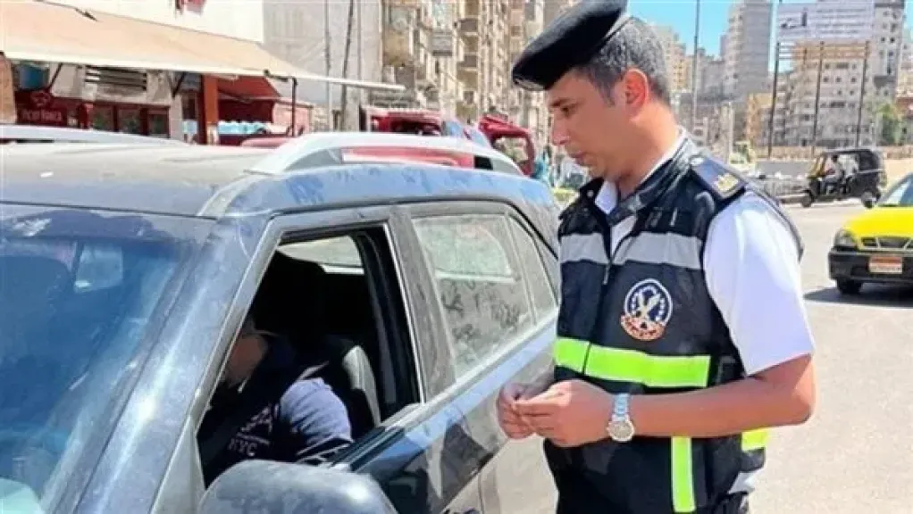ضبط 150 ألف مخالفة مرورية و17 مليون جنيه في قضايا عملة خلال 24 ساعة