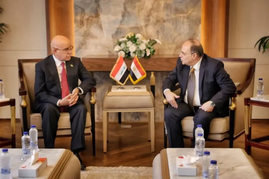 رئيس هيئة الدواء المصرية يستقبل وزير صحة العراق لتعزيز التعاون الدوائي المشترك