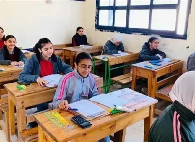 اليوم.. انطلاق امتحانات الشهر المؤجلة لصفوف النقل في مدارس الجيزة