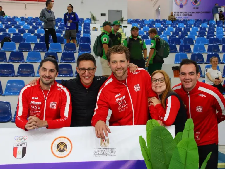 اليوم الثامن من بطولة العالم للرماية يشهد استعدادات حاسمة لمنافسات السيدات