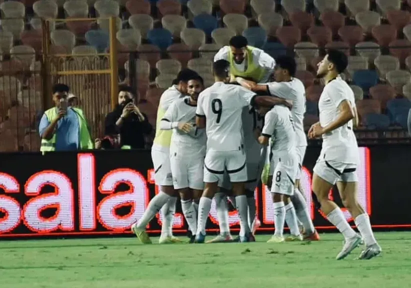 فوز مثير لمنتخب مصر الثاني على الجزائر بثلاثية