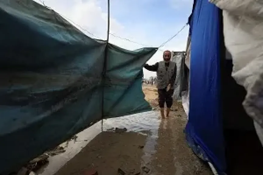 الأمطار الغزيرة تفاقم معاناة سكان في قطاع غزة