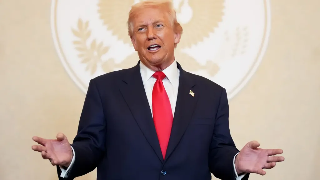 سي إن إن: مسئولون أمريكيون يسعون لثني ترامب عن استئناف التجارب النووية