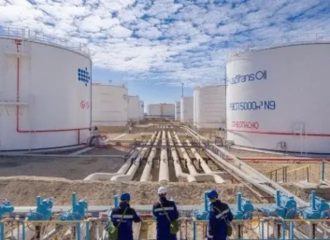 واشنطن ترفع العقوبات عن خط أنابيب قزوين الناقل لنفط كازاخستان