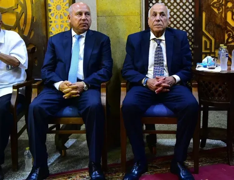 الفريق كامل الوزير يتواجد في عزاء محمد صبري نجم الزمالك الراحل