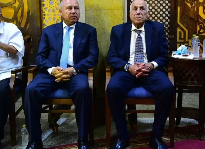 الفريق كامل الوزير يتواجد في عزاء محمد صبري نجم الزمالك الراحل