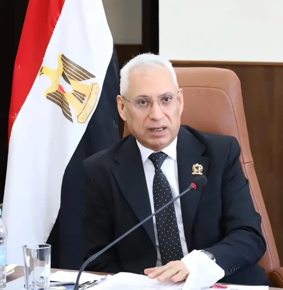 جامعة المنيا الأهلية تشكل لجانا علمية لقبول الطلاب المحولين بالقطاعات الطبية والهندسية