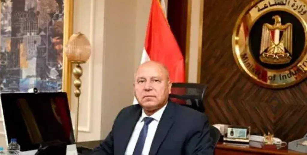 كامل الوزير: تطوير بحري غير مسبوق وجذب 18 مشغلا عالميا بالمنطقة الاقتصادية لقناة السويس