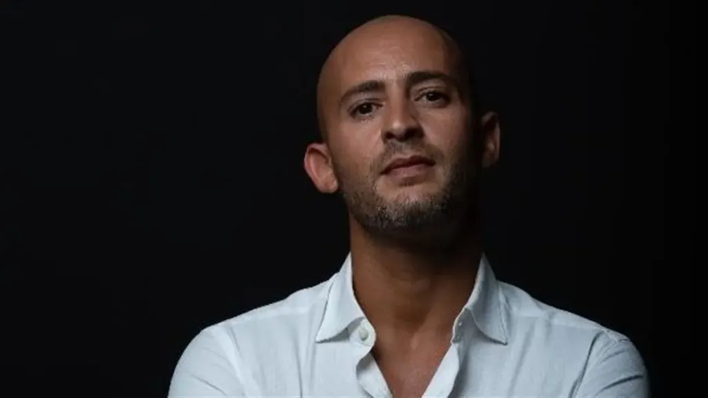 إخلاء سبيل شادي ألفونس بعد القبض عليه بتهمة حيازة 5 جرامات ماريجوانا