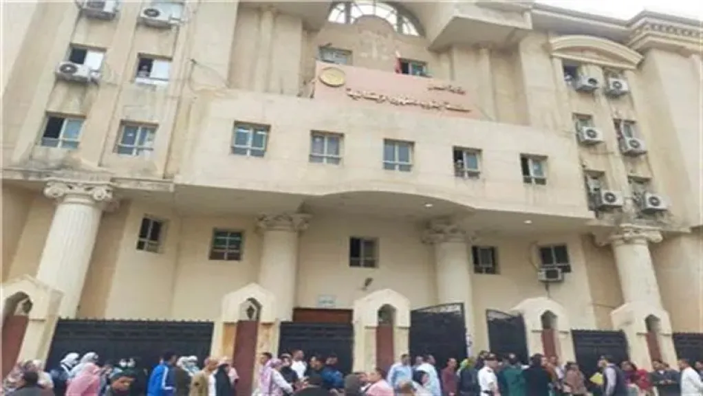 تخفيف عقوبة المتهم بالتعدي على طفل دمنهور لـ10 سنوات سجن