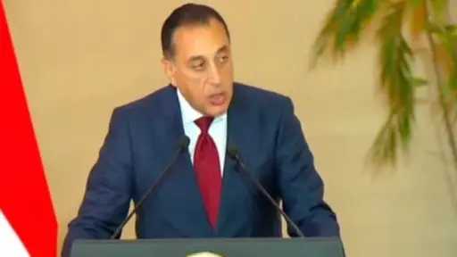 مدبولي: طرح جزء من ذهب مضبوطات النيابة العامة الذي يتمتع بقيمة تاريخية ومالية للبيع بالمزاد العلني