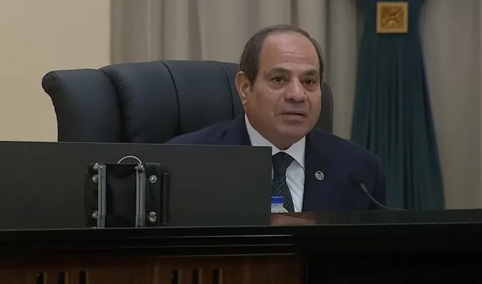 الرئيس السيسي يناشد المواطنين: متستقلوش صوتكم في الانتخابات.. اعملوا إللي عليكم واختاروا الأصلح