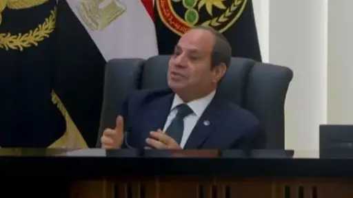 الرئيس السيسي: والله أنا الوحيد إللي عارف إن إيد ربنا معايا.. إحنا بالحسابات البلد دي ماتقومش أبدا
