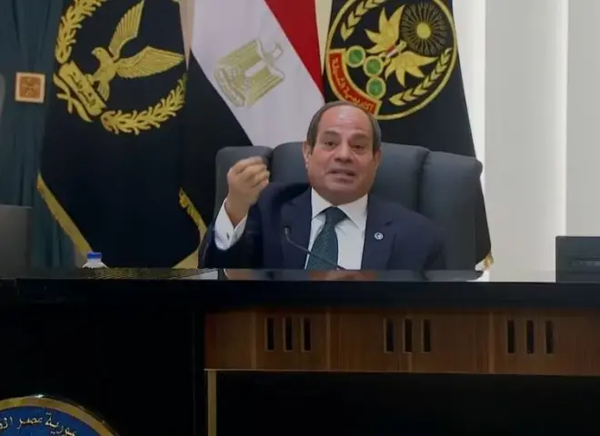 هي نسب الطلاق زادت ليه؟.. الرئيس السيسي يعلق على مشاهد الفيلات في المسلسلات والأفلام