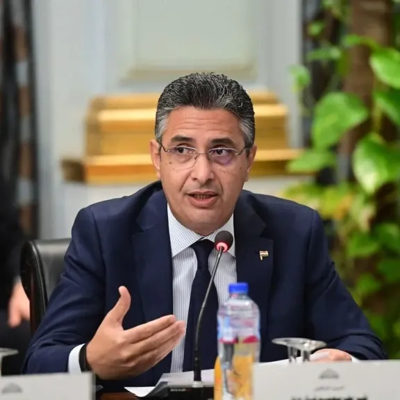 وفاة والدة الدكتور شريف فاروق وزير التموين.. موعد ومكان الجنازة