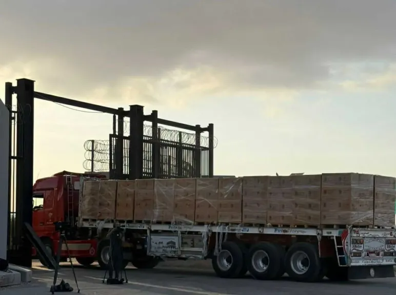 240 شاحنة مساعدات لإغاثة غزة تغادر معبر رفح البري