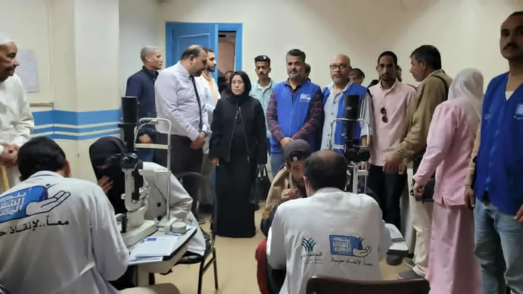 فحص 1047 حالة في القافلة الطبية لمجلس الوزراء بمطروح