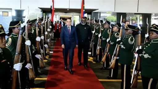 رئيس الوزراء يصل جوهانسبرج للمشاركة في قمة مجموعة العشرين