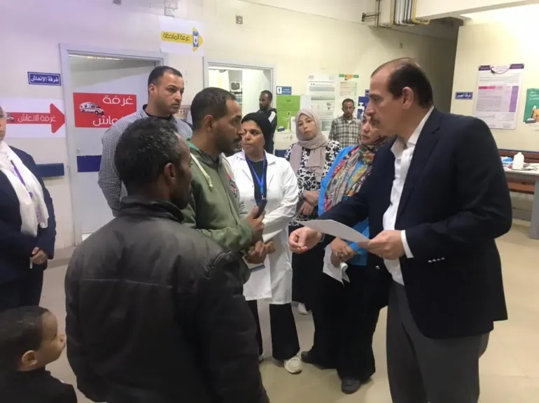 نائب وزير الصحة يتفقد مستشفى الشروق المركزي ويوجه بسرعة إصلاح جهاز التخدير