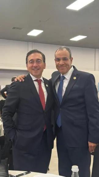 وزير الخارجية يلتقي مع نظيره الأسبانى على هامش أعمال قمة مجموعة العشرين