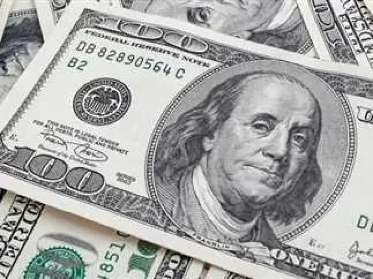 سعر الدولار اليوم في أول تعاملات البنوك بعد قرار الفائدة