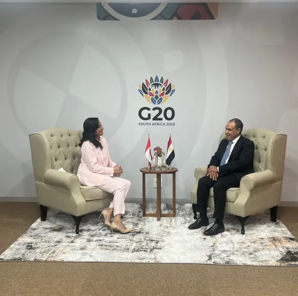وزير الخارجية يلتقي وزيرة خارجية كندا على هامش قمة مجموعة العشرين بجوهانسبرج
