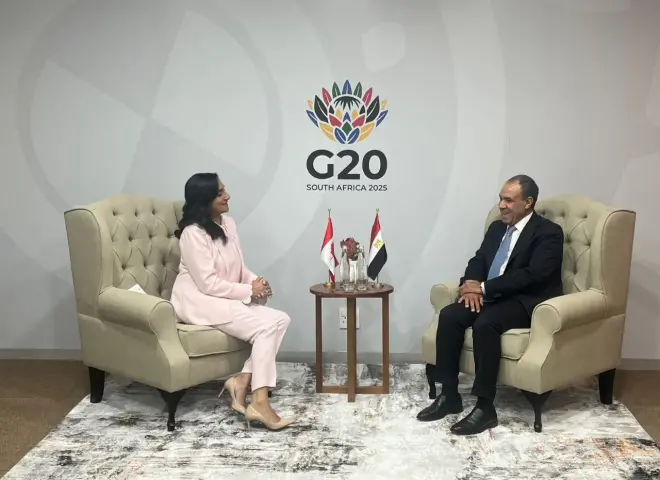 وزير الخارجية يلتقي وزيرة خارجية كندا على هامش قمة مجموعة العشرين بجوهانسبرج
