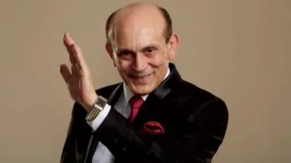 حوار مليء بالشخصيات والذكريات.. لميس الحديدي تعلن عن لقاء خاص مع محمد صبحي بعد تعافيه