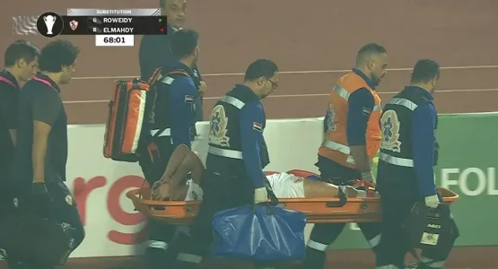 نقل دونجا إلى المستشفى بعد إصابة قوية مع الزمالك