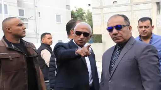 اللواء خالد مجاور محافظ شمال سيناء يتفقد سير العملية الانتخابية