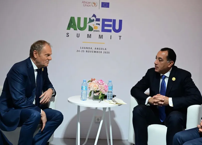 رئيس الوزراء يلتقي نظيره البولندي لبحث تطور العلاقات الثنائية