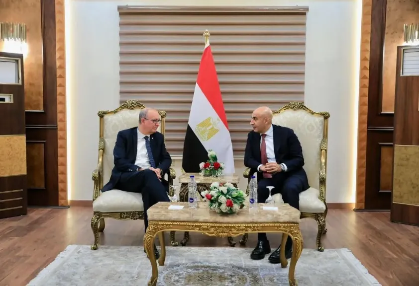 وزير التربية والتعليم يستقبل نظيره الإيطالي بمطار القاهرة تمهيدًا لإطلاق أكبر شراكة تعليمية