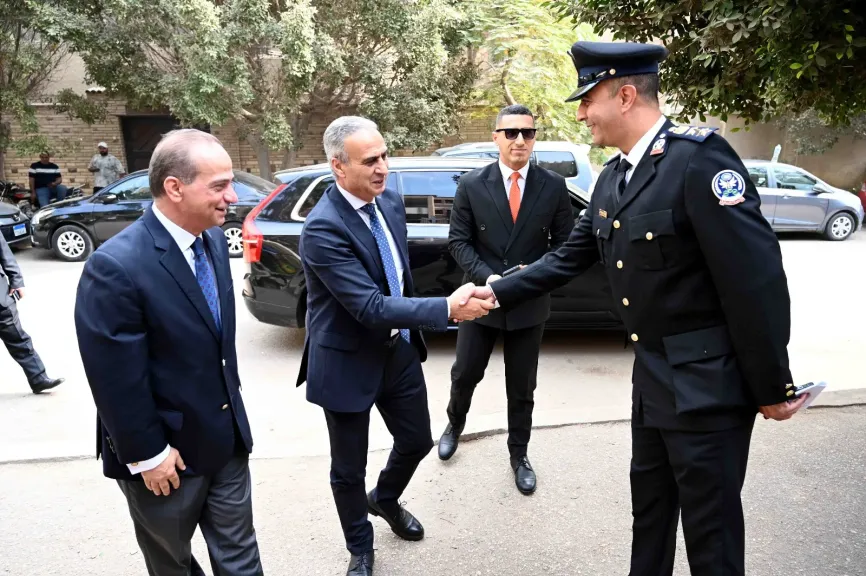 رئيس جهاز حماية المستهلك يُدلي بصوته في انتخابات مجلس النواب 2025