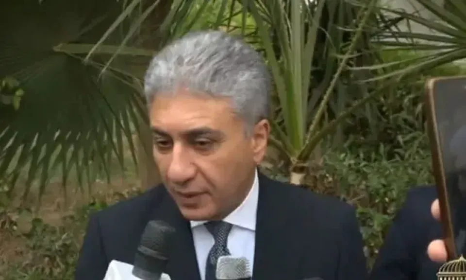 وزير السياحة والآثار يعقد اجتماعاً موسعاً لبحث مقترحات تطوير المتحف المصري بالتحرير