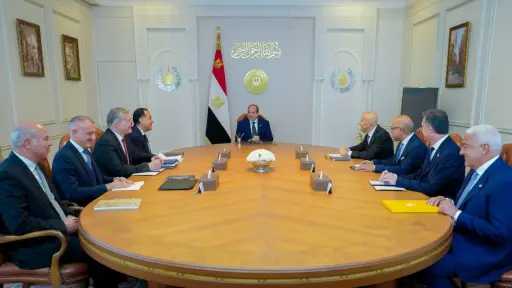 الرئيس السيسي يبحث مع الرئيس التنفيذي لشركة إيني توسيع أنشطة وجهود البحث والاستكشاف والإنتاج