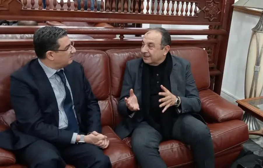 وزير قطاع الأعمال العام يلتقي وزير الصحة الجزائري لبحث فرص ومجالات التعاون في قطاع الصناعات الدوائية