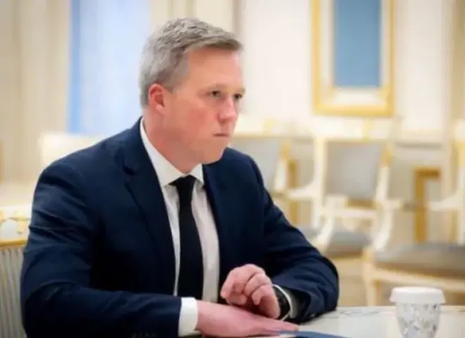 وزير الحرب الأمريكي: ألمانيا وفرنسا تستعدان للحرب