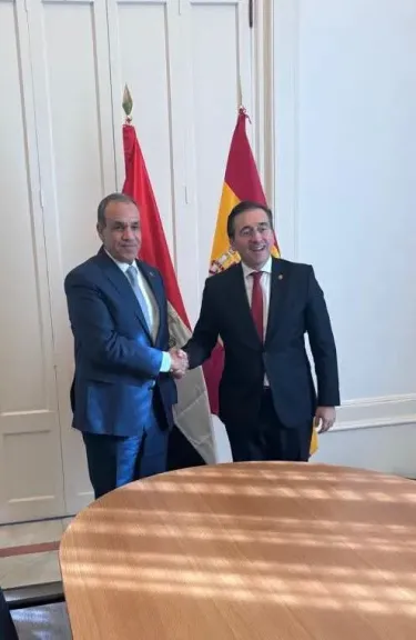 وزير الخارجية يلتقي مع نظيره الإسباني على هامش أعمال المنتدى الإقليمي العاشر للاتحاد من أجل المتوسط