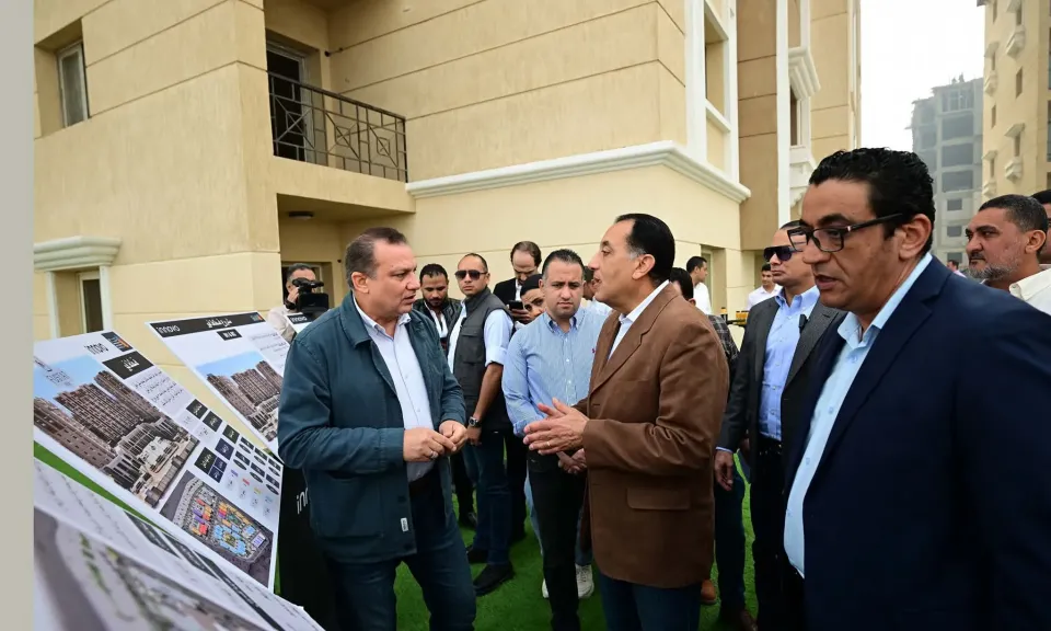 رئيس الوزراء يتفقد مشروع ”الفسطاط فيو” المُطل على حدائق تلال الفسطاط